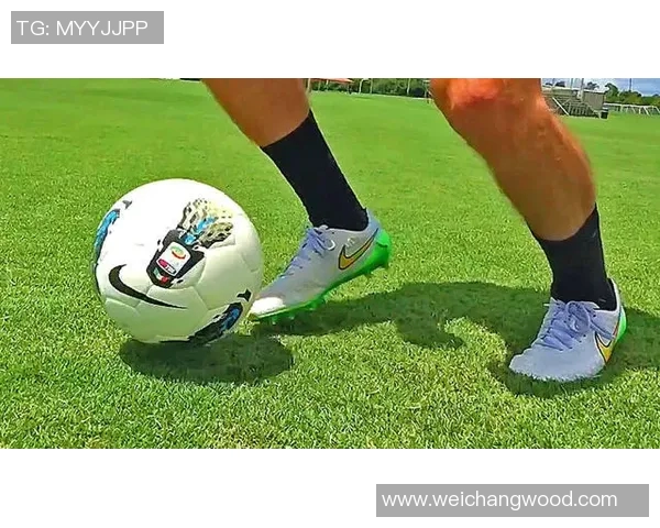 匡威足球球星是谁 他在球场上的表现和影响力解析